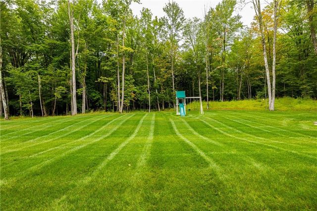 16039 366th St, Stanley, WI 54768