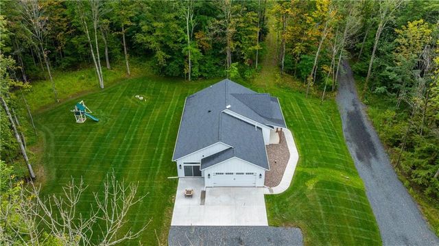 16039 366th St, Stanley, WI 54768