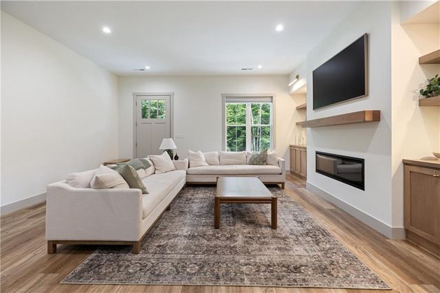 16039 366th St, Stanley, WI 54768