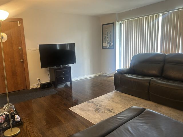7406 S King Drive, Chicago, IL 60619