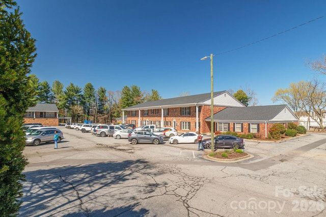 5G2 Doctors Park G2, Asheville, NC 28801