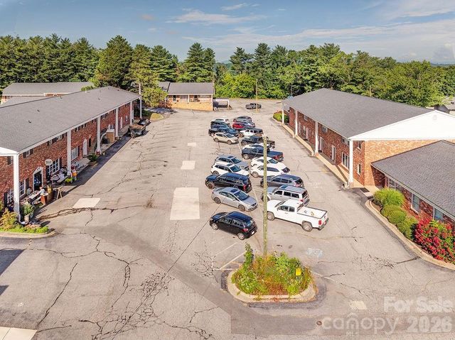 5G2 Doctors Park G2, Asheville, NC 28801