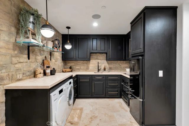 1177 Norwich Lane, Ventura, CA 93001