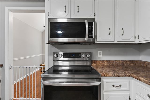 1223 Cobblestone Ln, Clarksville, TN 37042