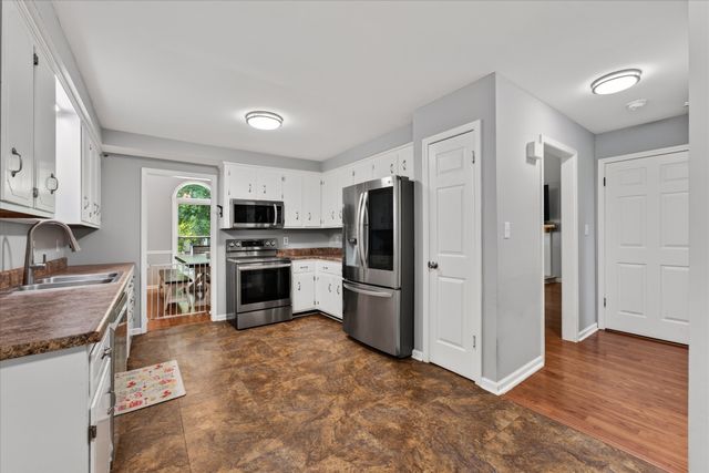 1223 Cobblestone Ln, Clarksville, TN 37042