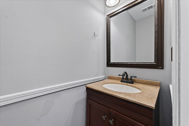 1223 Cobblestone Ln, Clarksville, TN 37042