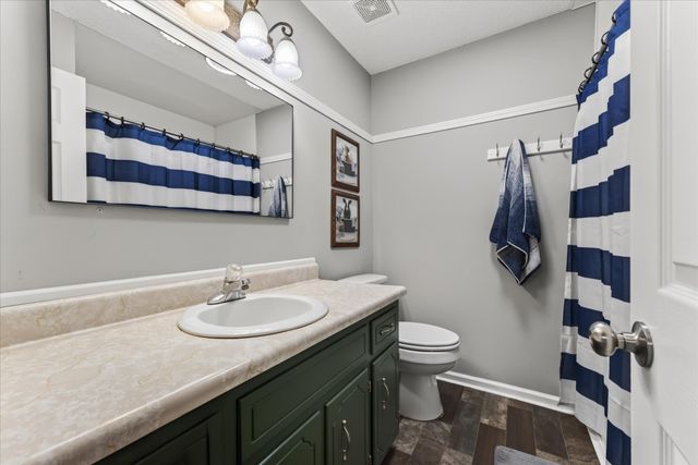1223 Cobblestone Ln, Clarksville, TN 37042