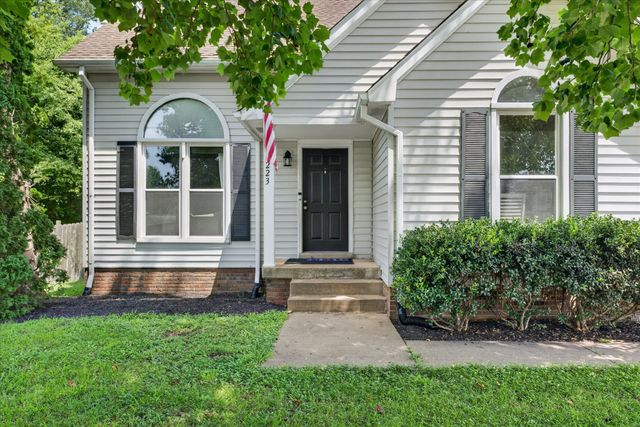 1223 Cobblestone Ln, Clarksville, TN 37042