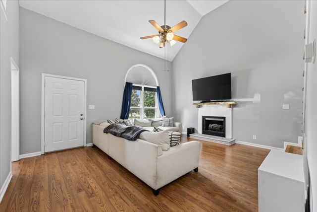 1223 Cobblestone Ln, Clarksville, TN 37042