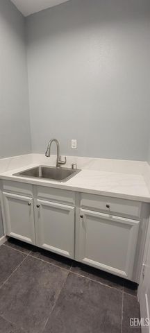 6009 Moonstone Peak Drive, Bakersfield, CA 93313