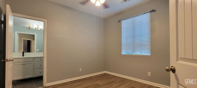 6009 Moonstone Peak Drive, Bakersfield, CA 93313