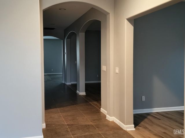 6009 Moonstone Peak Drive, Bakersfield, CA 93313