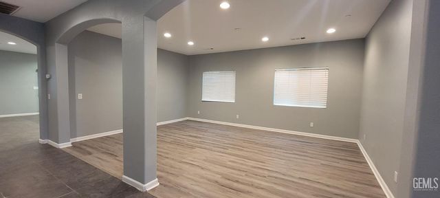 6009 Moonstone Peak Drive, Bakersfield, CA 93313