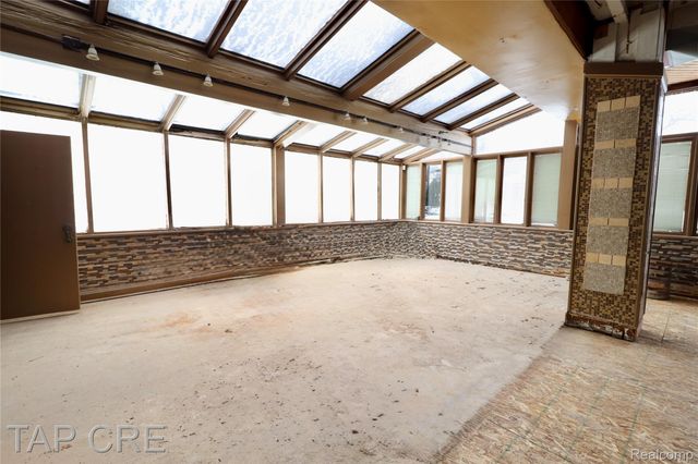 8902 Second, Detroit, MI 48202