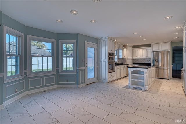 3144 Brookfield Drive, Newburgh, IN 47630