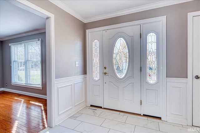 3144 Brookfield Drive, Newburgh, IN 47630