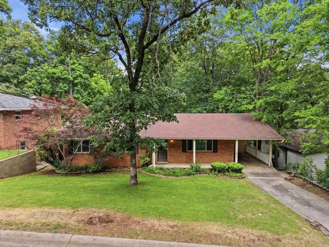 1611 Grove Hill Road, North Little Rock, AR 72116