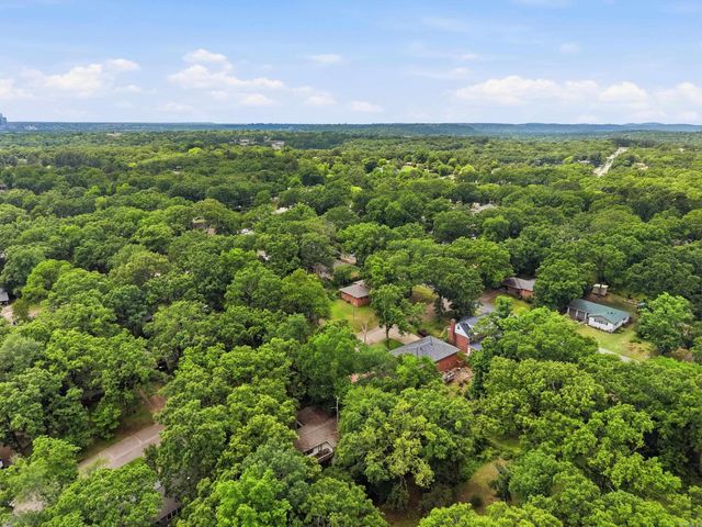 1611 Grove Hill Road, North Little Rock, AR 72116