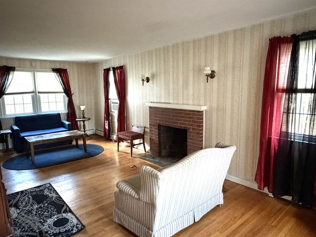 785 Brattleboro Road, Hinsdale, NH 03451