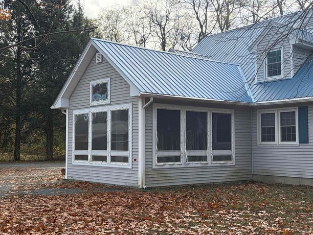 785 Brattleboro Road, Hinsdale, NH 03451