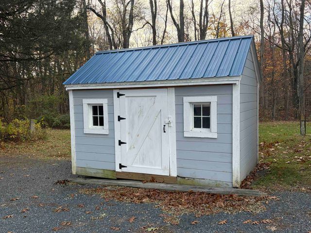 785 Brattleboro Road, Hinsdale, NH 03451