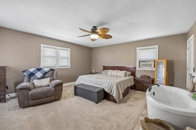 208 N Main St, Cornersville, TN 37047