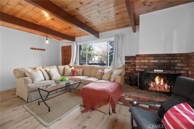 672 Holmes, Sugarloaf, CA 92386