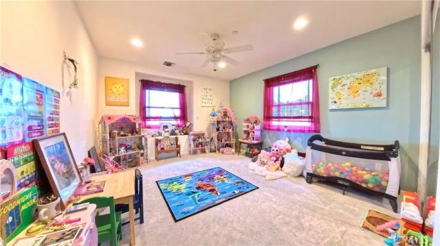 633 Sunnyhill Drive, Los Angeles, CA 90065