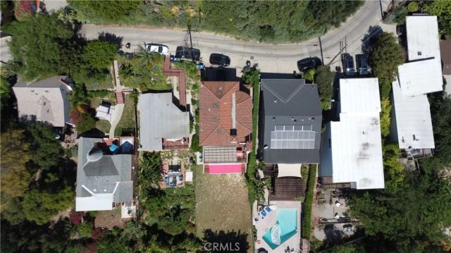 633 Sunnyhill Drive, Los Angeles, CA 90065