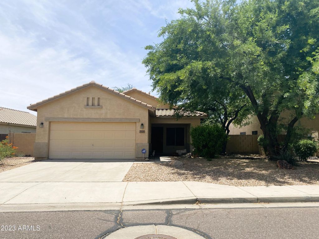 25224 N 41ST Avenue, Phoenix, AZ 85083