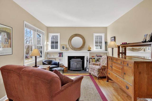 1128 Birk Avenue, Ann Arbor, MI 48103