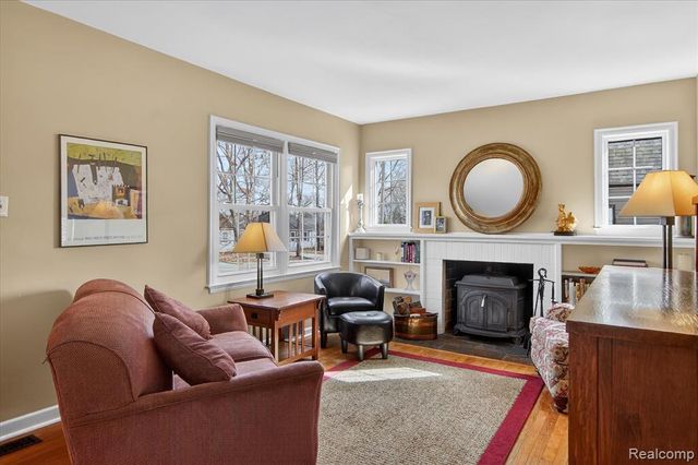 1128 Birk Avenue, Ann Arbor, MI 48103