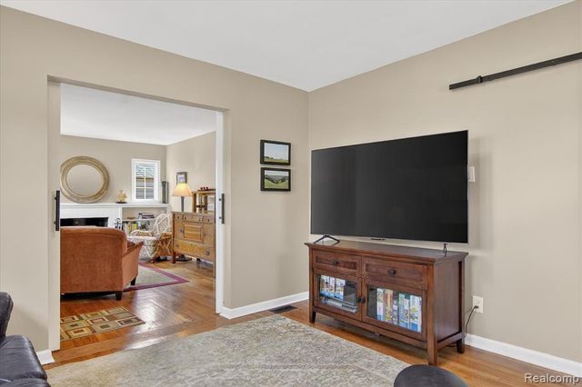 1128 Birk Avenue, Ann Arbor, MI 48103