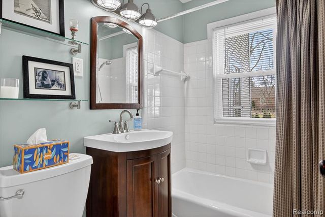 1128 Birk Avenue, Ann Arbor, MI 48103