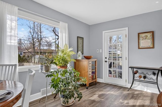 1128 Birk Avenue, Ann Arbor, MI 48103