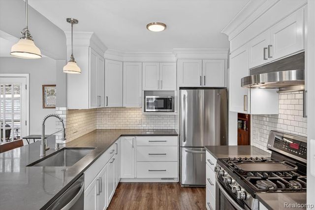 1128 Birk Avenue, Ann Arbor, MI 48103