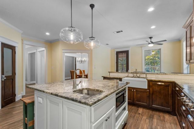 796 Vz County Road 1922, Fruitvale, TX 75127