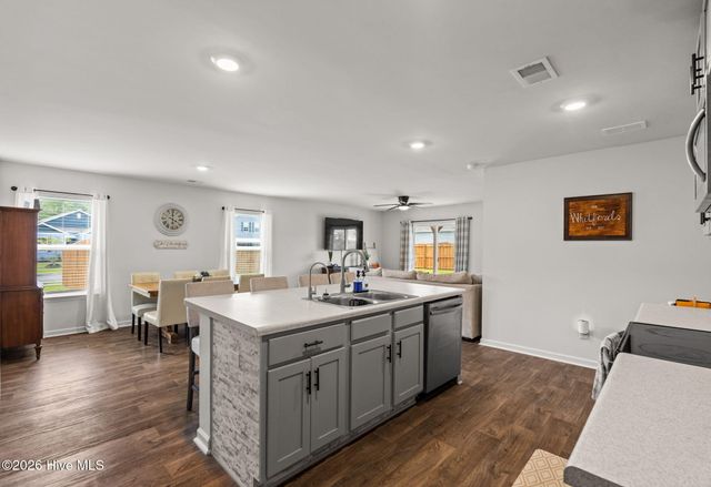 815 Buckeye Road NE 2176, Leland, NC 28451