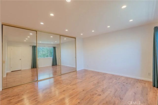 18550 Hatteras 16, Tarzana, CA 91356