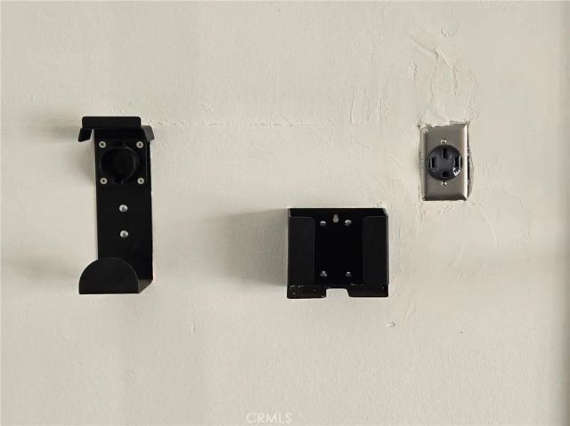 18550 Hatteras 16, Tarzana, CA 91356