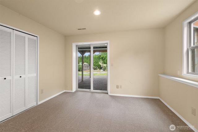 13304 SE 248th Place, Kent, WA 98042