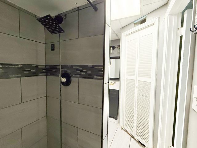 107 Arcadia Avenue, Romeoville, IL 60446