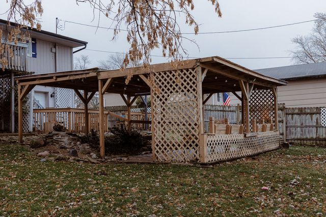 107 Arcadia Avenue, Romeoville, IL 60446