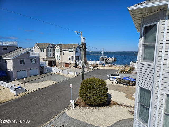 21 W 85th Street, Long Beach Twp, NJ 08008