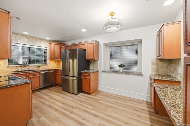 8810 Shady Winds, San Antonio, TX 78254