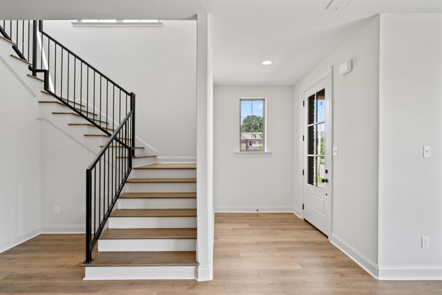 498 ARMEL DR, Collierville, TN 38017