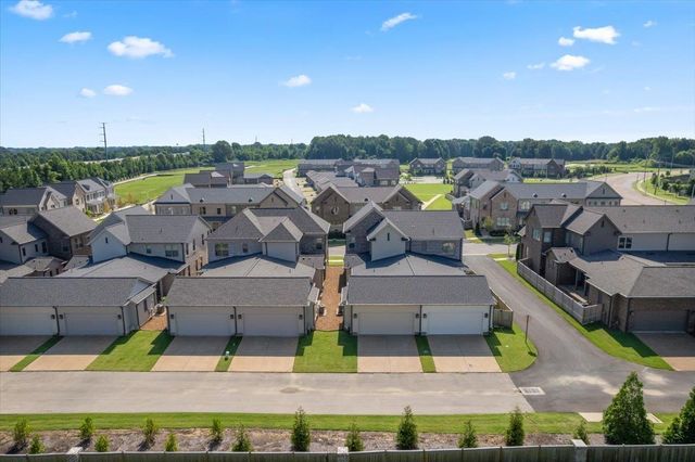 498 ARMEL DR, Collierville, TN 38017