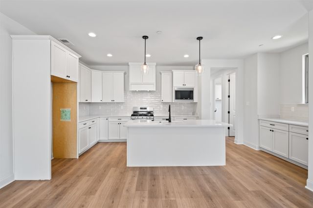 498 ARMEL DR, Collierville, TN 38017