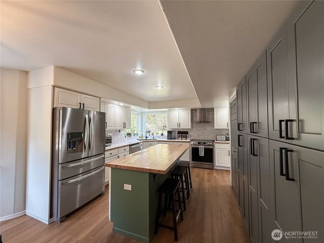 6 VALLEY VIEW PARK Drive, Omak, WA 98841