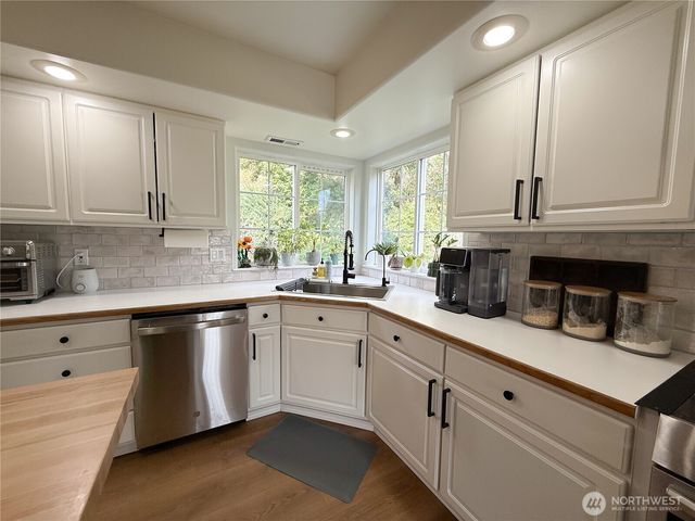 6 VALLEY VIEW PARK Drive, Omak, WA 98841